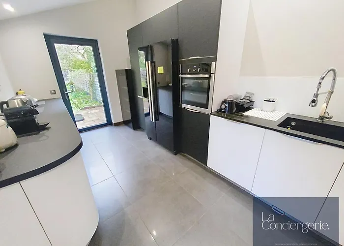 Vakantiehuis Le Jardin Du Clain - Centre - Laconciergerie *